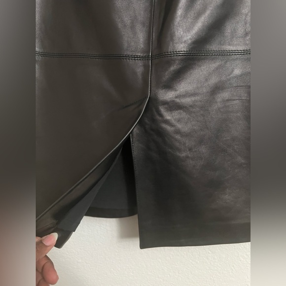 TALBOTS Black Luxe Genuine Leather Pencil Skirt Size 8 EUC (Worn Once) - Picture 5 of 9